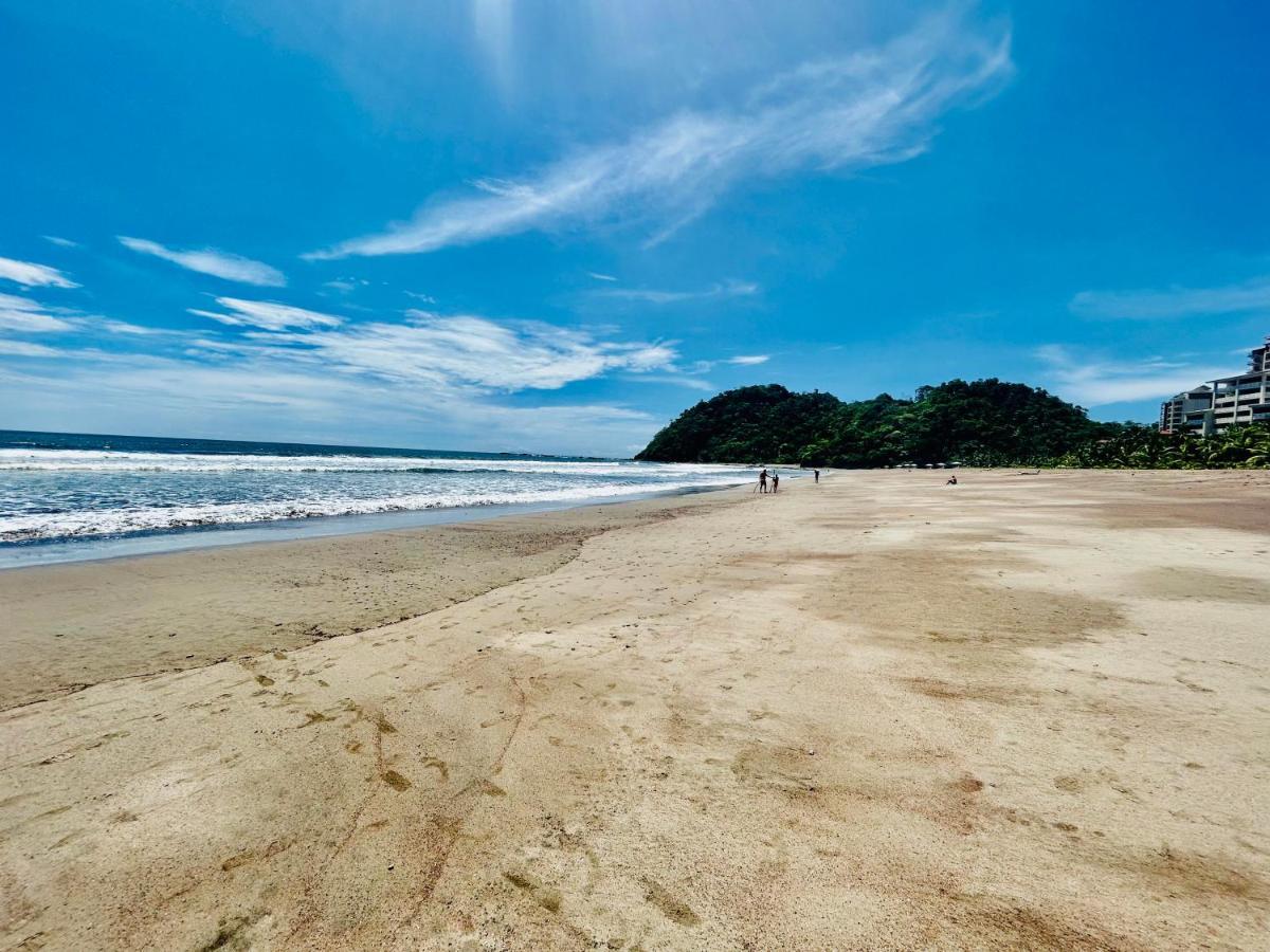 Apartamento De Lujo Las 3 Gotas Jaco, Frente Al Mar Con Vista A La Playa Zewnętrze zdjęcie